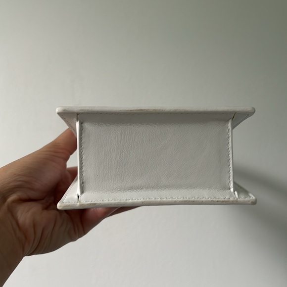 Jacquemus White Le Chiquito Mini Leather Bag with Strap - Picture 4 of 7